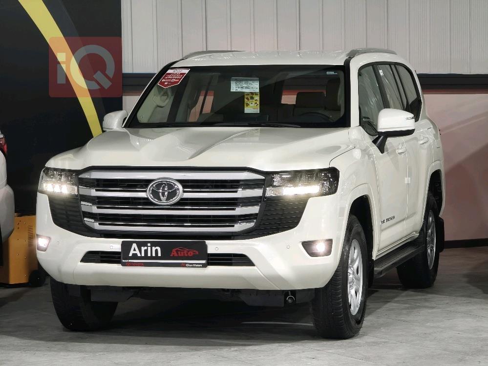 تۆیۆتا لاند کروزەر